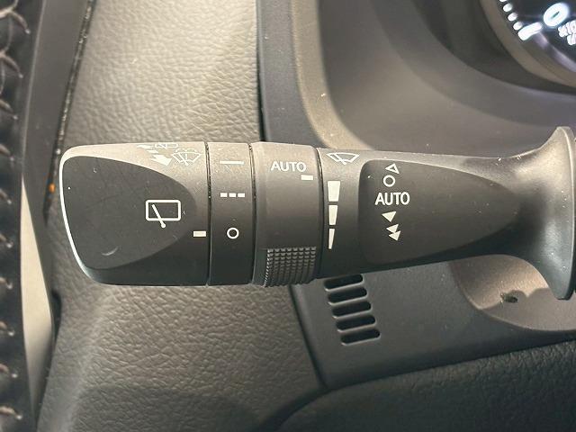 ランドクルーザープラド TX“Lパッケージ” 純正マルチナビ パノラミックビューモニター サンルーフ ルーフレール 7人乗り ブラックレザーシート レーダークルーズ車線逸脱防止 衝突軽減ブレーキ クリアランスソナー シートヒーター シートクーラー(33枚目)