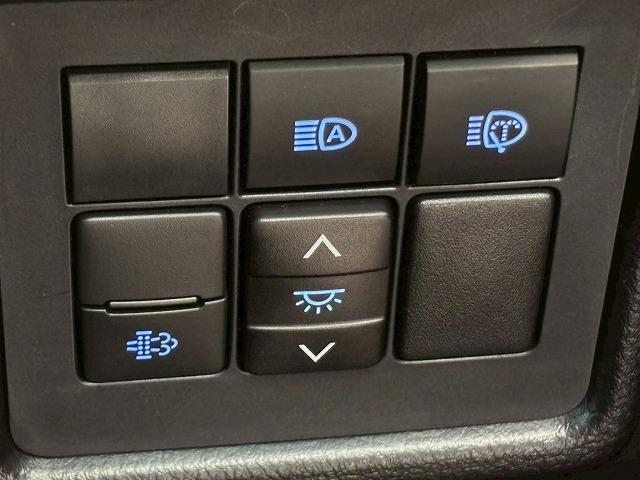 ランドクルーザープラド TX“Lパッケージ” 純正マルチナビ パノラミックビューモニター サンルーフ ルーフレール 7人乗り ブラックレザーシート レーダークルーズ車線逸脱防止 衝突軽減ブレーキ クリアランスソナー シートヒーター シートクーラー(36枚目)