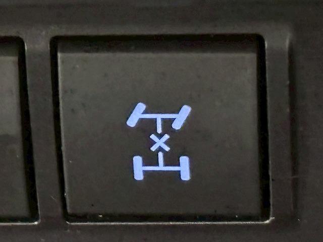 ランドクルーザープラド TX“Lパッケージ” 純正マルチナビ パノラミックビューモニター サンルーフ ルーフレール 7人乗り ブラックレザーシート レーダークルーズ車線逸脱防止 衝突軽減ブレーキ クリアランスソナー シートヒーター シートクーラー(45枚目)