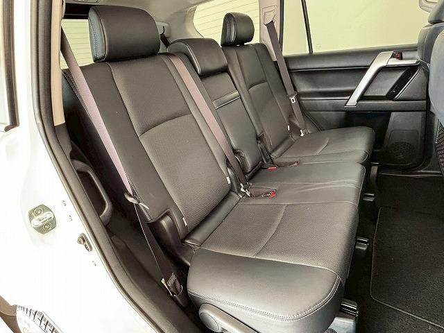 ランドクルーザープラド TX“Lパッケージ” 純正マルチナビ パノラミックビューモニター サンルーフ ルーフレール 7人乗り ブラックレザーシート レーダークルーズ車線逸脱防止 衝突軽減ブレーキ クリアランスソナー シートヒーター シートクーラー(63枚目)