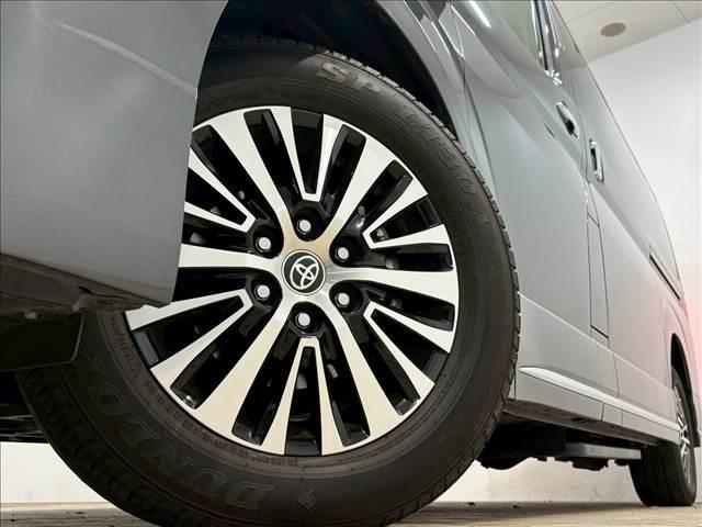 グランエース Ｐｒｅｍｉｕｍ　純正ナビ　パノラミックビューモニター　フリップダウンモニター　電動サイドステップ　デジタルインナーミラー　ブラインドスポットモニター　フルセグテレビ　両側電動スライドドア　パワーシート　ベージュ内装（19枚目）