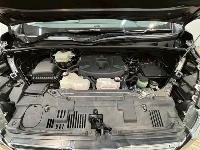 グランエース Ｐｒｅｍｉｕｍ　純正ナビ　パノラミックビューモニター　フリップダウンモニター　電動サイドステップ　デジタルインナーミラー　ブラインドスポットモニター　フルセグテレビ　両側電動スライドドア　パワーシート　ベージュ内装（20枚目）