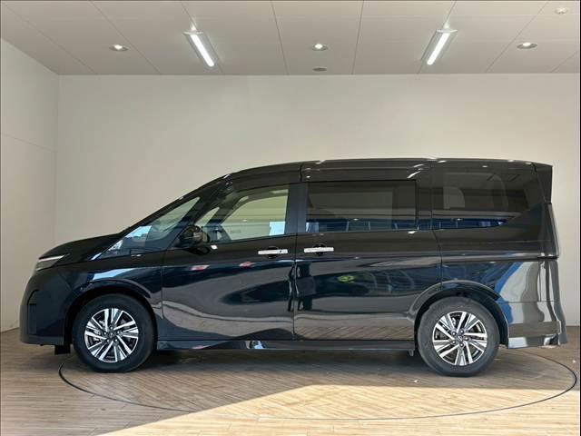 セレナ ｅ－ＰＯＷＥＲ　ハイウェイスターＶ　純正ナビ　アラウンドビューモニター　フリップダウンモニター　デジタルインナーミラー　両側電動スライドドア　プロパイロット　ブラインドスポットモニター　パーキングアシスト（15枚目）