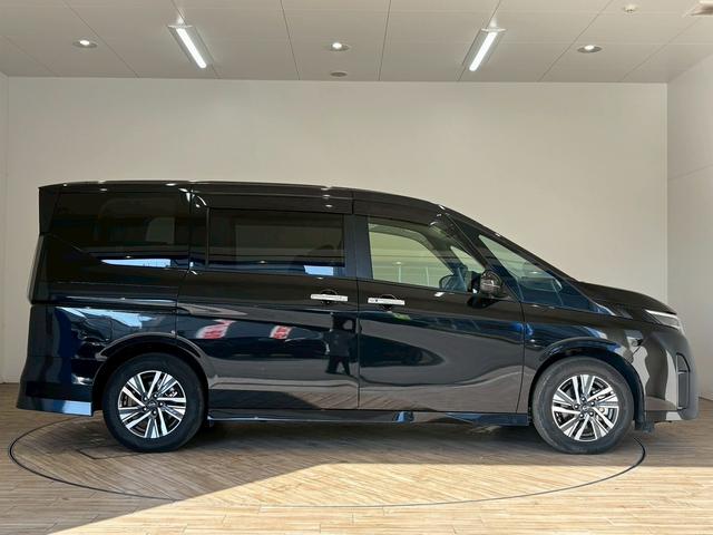 セレナ ｅ－ＰＯＷＥＲ　ハイウェイスターＶ　純正ナビ　アラウンドビューモニター　フリップダウンモニター　デジタルインナーミラー　両側電動スライドドア　プロパイロット　ブラインドスポットモニター　パーキングアシスト（70枚目）
