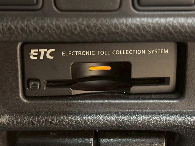 エクストレイル ２０Ｘ　ハイブリッド　純正ナビ　アラウンドビューモニター　プロパイロット　電動リアゲート　シートヒーター　ＥＴＣ　フルセグテレビ　バックビューモニター　パーキングアシスト　オートエアコン　助手席エアバッグ　スマートキー（28枚目）