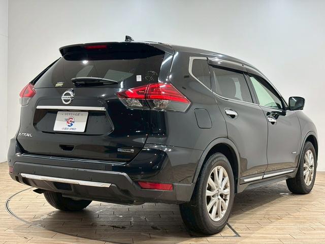 エクストレイル ２０Ｘ　ハイブリッド　純正ナビ　アラウンドビューモニター　プロパイロット　電動リアゲート　シートヒーター　ＥＴＣ　フルセグテレビ　バックビューモニター　パーキングアシスト　オートエアコン　助手席エアバッグ　スマートキー（71枚目）