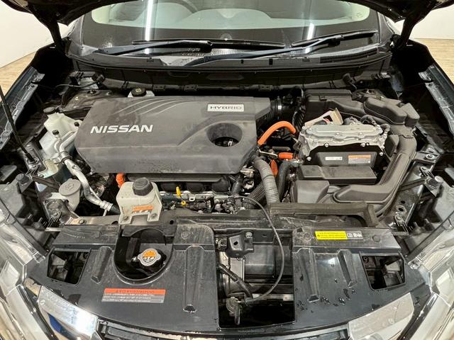 エクストレイル ２０Ｘ　ハイブリッド　純正ナビ　アラウンドビューモニター　プロパイロット　電動リアゲート　シートヒーター　ＥＴＣ　フルセグテレビ　バックビューモニター　パーキングアシスト　オートエアコン　助手席エアバッグ　スマートキー（74枚目）