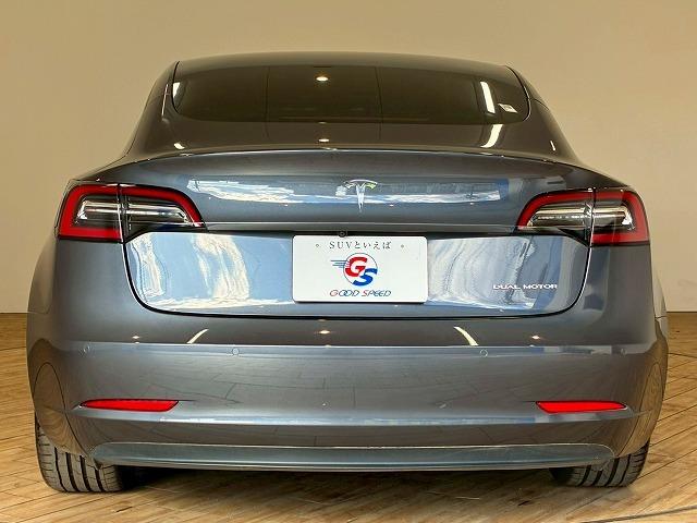 モデル3 ロングレンジ ガラスルーフ オートパイロット 純正ナビ バックカメラ サイドカメラ ブラックレザーシート パワーシート シートヒーター ステアリングヒーター 電動リアゲート クルーズコントロール オートトランク(65枚目)