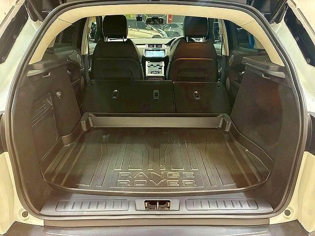 レンジローバーイヴォーク ＳＥプラス　純正ナビ　アラウンドビューモニター　クルーズコントロール　メリディアンサウンド　電動リアゲート　パワーシート　シートヒーター　車線逸脱防止　衝突被害軽減ブレーキ　スマートキー　シートヒータ　ＥＴＣ（11枚目）