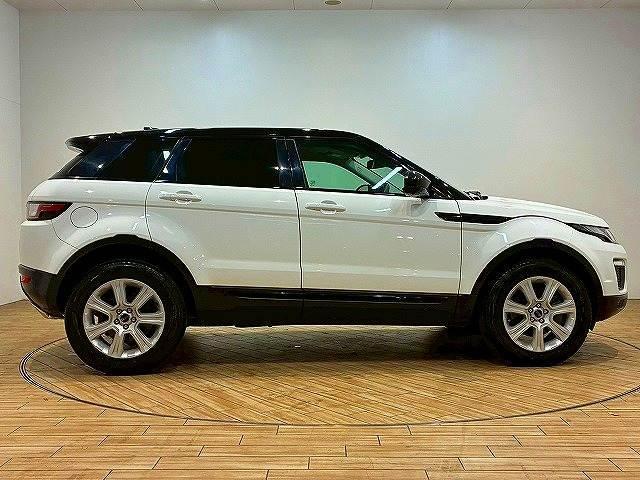 レンジローバーイヴォーク ＳＥプラス　純正ナビ　アラウンドビューモニター　クルーズコントロール　メリディアンサウンド　電動リアゲート　パワーシート　シートヒーター　車線逸脱防止　衝突被害軽減ブレーキ　スマートキー　シートヒータ　ＥＴＣ（14枚目）