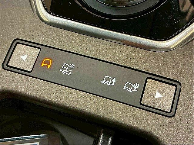 レンジローバーイヴォーク ＳＥプラス　純正ナビ　アラウンドビューモニター　クルーズコントロール　メリディアンサウンド　電動リアゲート　パワーシート　シートヒーター　車線逸脱防止　衝突被害軽減ブレーキ　スマートキー　シートヒータ　ＥＴＣ（27枚目）