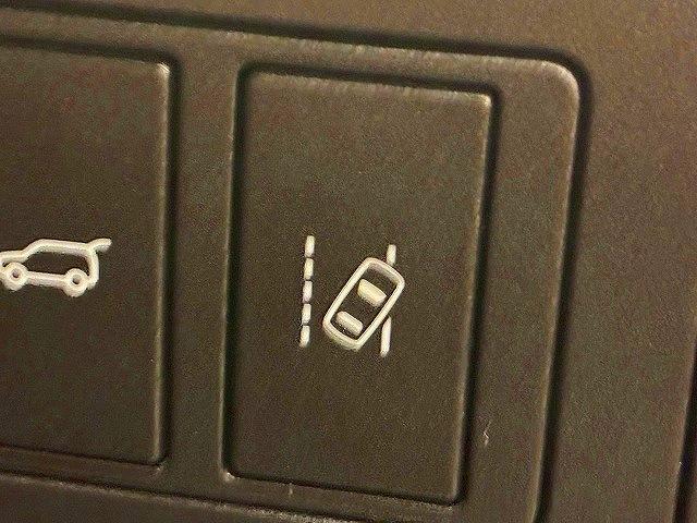 レンジローバーイヴォーク ＳＥプラス　純正ナビ　アラウンドビューモニター　クルーズコントロール　メリディアンサウンド　電動リアゲート　パワーシート　シートヒーター　車線逸脱防止　衝突被害軽減ブレーキ　スマートキー　シートヒータ　ＥＴＣ（44枚目）