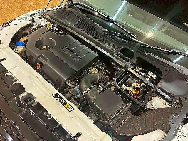 レンジローバーイヴォーク ＳＥプラス　純正ナビ　アラウンドビューモニター　クルーズコントロール　メリディアンサウンド　電動リアゲート　パワーシート　シートヒーター　車線逸脱防止　衝突被害軽減ブレーキ　スマートキー　シートヒータ　ＥＴＣ（60枚目）