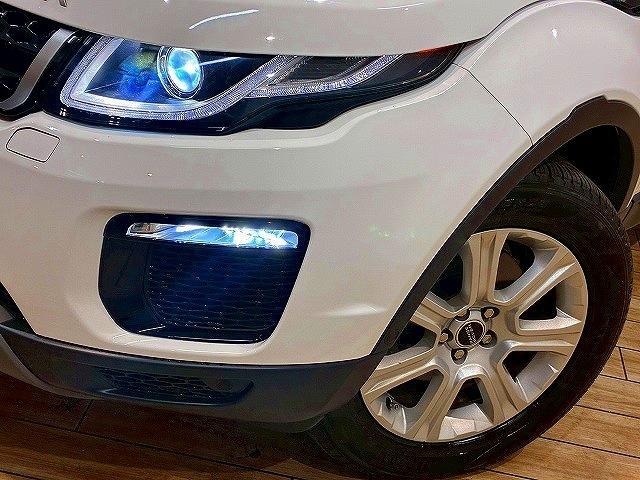 レンジローバーイヴォーク ＳＥプラス　純正ナビ　アラウンドビューモニター　クルーズコントロール　メリディアンサウンド　電動リアゲート　パワーシート　シートヒーター　車線逸脱防止　衝突被害軽減ブレーキ　スマートキー　シートヒータ　ＥＴＣ（62枚目）