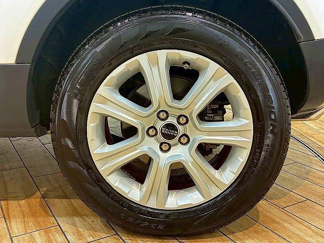 レンジローバーイヴォーク ＳＥプラス　純正ナビ　アラウンドビューモニター　クルーズコントロール　メリディアンサウンド　電動リアゲート　パワーシート　シートヒーター　車線逸脱防止　衝突被害軽減ブレーキ　スマートキー　シートヒータ　ＥＴＣ（65枚目）