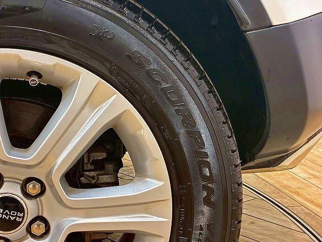 レンジローバーイヴォーク ＳＥプラス　純正ナビ　アラウンドビューモニター　クルーズコントロール　メリディアンサウンド　電動リアゲート　パワーシート　シートヒーター　車線逸脱防止　衝突被害軽減ブレーキ　スマートキー　シートヒータ　ＥＴＣ（66枚目）