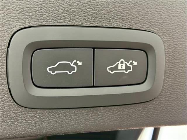 ＸＣ４０ プラス　Ｂ３　純正ナビ　Ｇｏｏｇｌｅナビ　ＡｐｐｌｅＣａｒＰｌａｙ　バックカメラ　シートヒーター　パワーシート　電動リアゲート　レーダークルーズコントロール　ブラインドスポットモニター　ステアリングヒーター（6枚目）