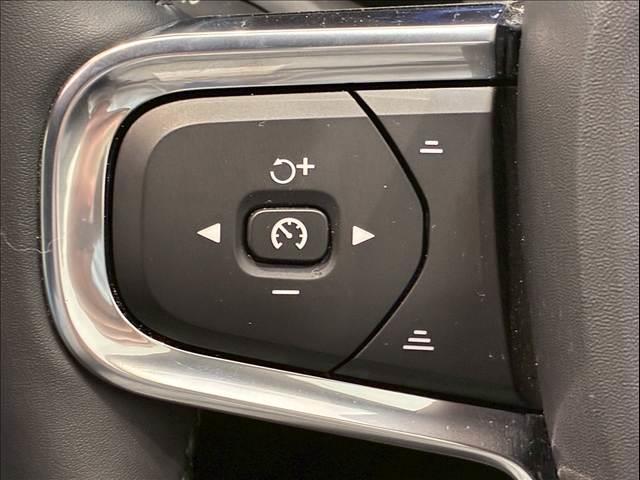 ＸＣ４０ プラス　Ｂ３　純正ナビ　Ｇｏｏｇｌｅナビ　ＡｐｐｌｅＣａｒＰｌａｙ　バックカメラ　シートヒーター　パワーシート　電動リアゲート　レーダークルーズコントロール　ブラインドスポットモニター　ステアリングヒーター（7枚目）