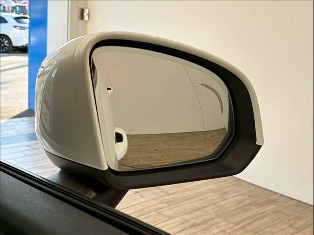 ＸＣ４０ プラス　Ｂ３　純正ナビ　Ｇｏｏｇｌｅナビ　ＡｐｐｌｅＣａｒＰｌａｙ　バックカメラ　シートヒーター　パワーシート　電動リアゲート　レーダークルーズコントロール　ブラインドスポットモニター　ステアリングヒーター（8枚目）