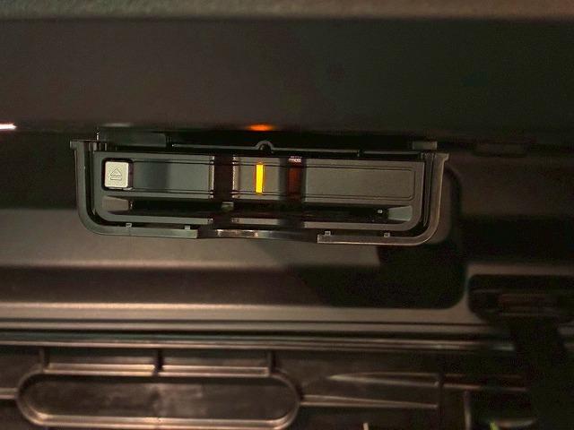 ＸＣ４０ プラス　Ｂ３　純正ナビ　Ｇｏｏｇｌｅナビ　ＡｐｐｌｅＣａｒＰｌａｙ　バックカメラ　シートヒーター　パワーシート　電動リアゲート　レーダークルーズコントロール　ブラインドスポットモニター　ステアリングヒーター（36枚目）