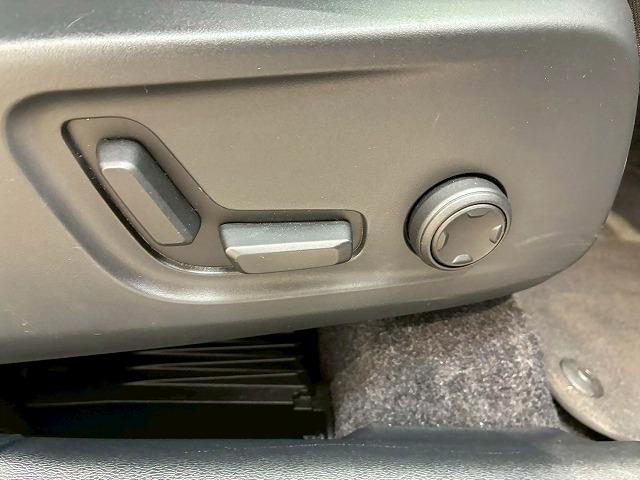 ＸＣ４０ プラス　Ｂ３　純正ナビ　Ｇｏｏｇｌｅナビ　ＡｐｐｌｅＣａｒＰｌａｙ　バックカメラ　シートヒーター　パワーシート　電動リアゲート　レーダークルーズコントロール　ブラインドスポットモニター　ステアリングヒーター（43枚目）