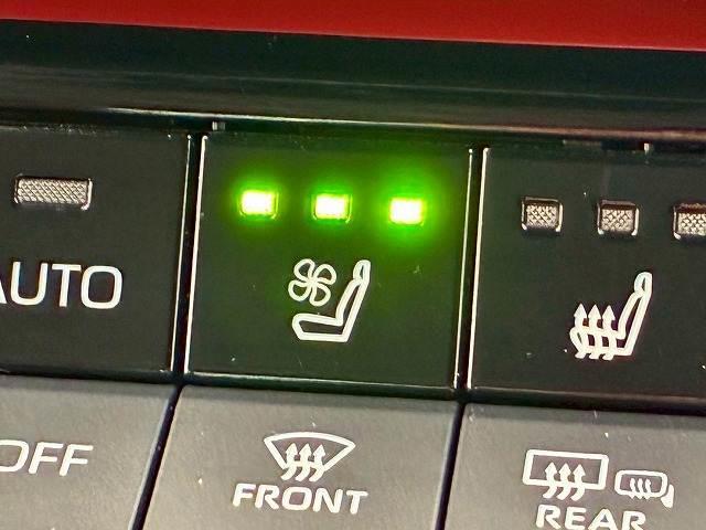 プリウス Z モデリスタエアロ 純正ディスプレイオーディオ パノラミックビューモニター シートメモリー パワーシート シートヒーター シートクーラー レーダークルーズコントロール ブラインドスポットモニター(8枚目)