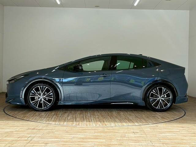 プリウス Z モデリスタエアロ 純正ディスプレイオーディオ パノラミックビューモニター シートメモリー パワーシート シートヒーター シートクーラー レーダークルーズコントロール ブラインドスポットモニター(15枚目)