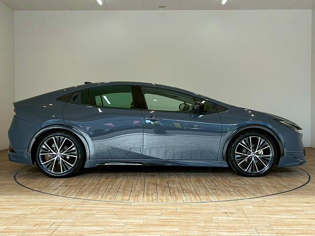 プリウス Z モデリスタエアロ 純正ディスプレイオーディオ パノラミックビューモニター シートメモリー パワーシート シートヒーター シートクーラー レーダークルーズコントロール ブラインドスポットモニター(65枚目)