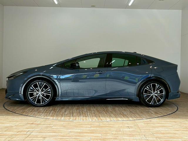 プリウス Z モデリスタエアロ 純正ディスプレイオーディオ パノラミックビューモニター シートメモリー パワーシート シートヒーター シートクーラー レーダークルーズコントロール ブラインドスポットモニター(66枚目)