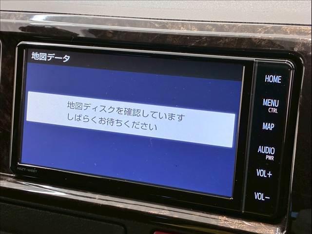 ハイエースバン スーパーＧＬ　ダークプライム２　モデリスタエアロ　純正ナビ　パノラミックビューモニター　両側電動スライドドア　デジタルインナーミラー　衝突軽減ブレーキ　車線逸脱防止　ＡＣ１００Ｖ　助手席エアバック　ＥＴＣ（4枚目）