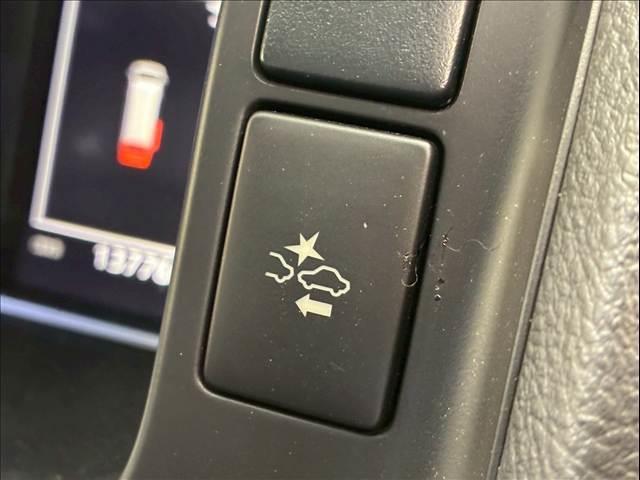 ハイエースバン スーパーＧＬ　ダークプライム２　モデリスタエアロ　純正ナビ　パノラミックビューモニター　両側電動スライドドア　デジタルインナーミラー　衝突軽減ブレーキ　車線逸脱防止　ＡＣ１００Ｖ　助手席エアバック　ＥＴＣ（8枚目）