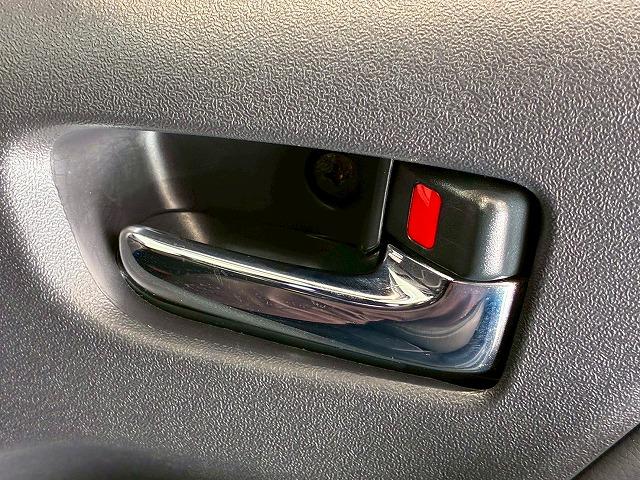 ハイエースバン スーパーＧＬ　ダークプライム２　モデリスタエアロ　純正ナビ　パノラミックビューモニター　両側電動スライドドア　デジタルインナーミラー　衝突軽減ブレーキ　車線逸脱防止　ＡＣ１００Ｖ　助手席エアバック　ＥＴＣ（49枚目）