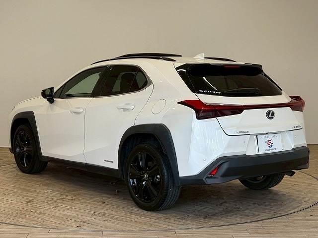 UX UX250h アーバンエレガンス サンルーフ 純正ナビ パノラミックビューモニター 電動リアゲート シートメモリー パワーシート ブラインドスポットモニター レーダークルーズコントロール パドルシフト ステアリングヒーター(14枚目)