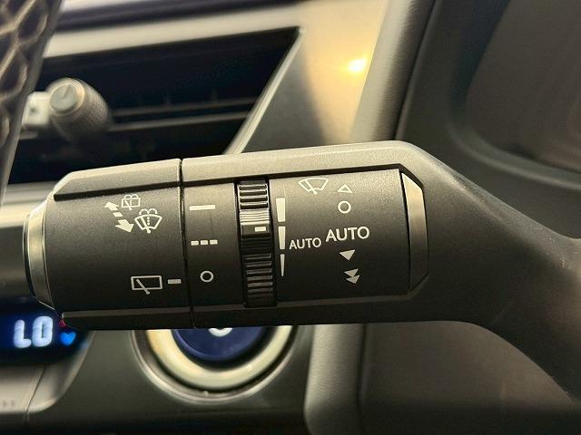 UX UX250h アーバンエレガンス サンルーフ 純正ナビ パノラミックビューモニター 電動リアゲート シートメモリー パワーシート ブラインドスポットモニター レーダークルーズコントロール パドルシフト ステアリングヒーター(41枚目)