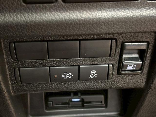 キャラバン グランドプレミアムＧＸ　純正ナビ　アラウンドビューモニター　デジタルインナーミラー　片側電動スライドドア　後席ヒーター／クーラー　ＥＴＣ　フルセグテレビ　ＳＤナビ　ＤＶＤ視聴可　パワステ　バックカメラ　ＥＳＣ　盗難防止装置（23枚目）