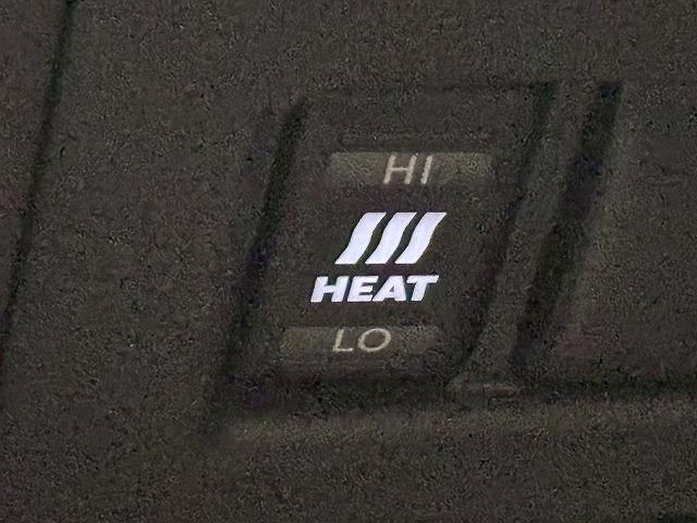 キャラバン グランドプレミアムＧＸ　純正ナビ　アラウンドビューモニター　デジタルインナーミラー　片側電動スライドドア　後席ヒーター／クーラー　ＥＴＣ　フルセグテレビ　ＳＤナビ　ＤＶＤ視聴可　パワステ　バックカメラ　ＥＳＣ　盗難防止装置（27枚目）