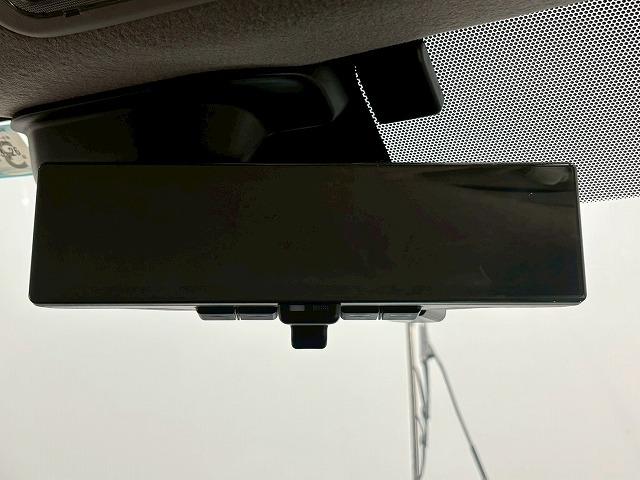 キャラバン グランドプレミアムＧＸ　純正ナビ　アラウンドビューモニター　デジタルインナーミラー　片側電動スライドドア　後席ヒーター／クーラー　ＥＴＣ　フルセグテレビ　ＳＤナビ　ＤＶＤ視聴可　パワステ　バックカメラ　ＥＳＣ　盗難防止装置（40枚目）