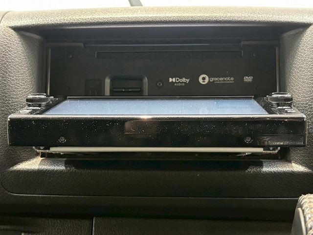 キャラバン グランドプレミアムＧＸ　純正ナビ　アラウンドビューモニター　デジタルインナーミラー　片側電動スライドドア　後席ヒーター／クーラー　ＥＴＣ　フルセグテレビ　ＳＤナビ　ＤＶＤ視聴可　パワステ　バックカメラ　ＥＳＣ　盗難防止装置（43枚目）