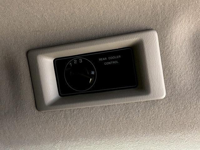 キャラバン グランドプレミアムＧＸ　純正ナビ　アラウンドビューモニター　デジタルインナーミラー　片側電動スライドドア　後席ヒーター／クーラー　ＥＴＣ　フルセグテレビ　ＳＤナビ　ＤＶＤ視聴可　パワステ　バックカメラ　ＥＳＣ　盗難防止装置（48枚目）