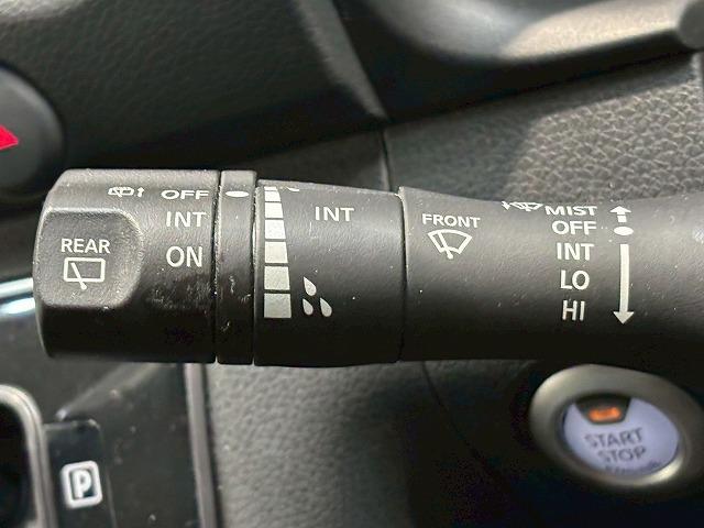 キャラバン グランドプレミアムＧＸ　純正ナビ　アラウンドビューモニター　デジタルインナーミラー　片側電動スライドドア　後席ヒーター／クーラー　ＥＴＣ　フルセグテレビ　ＳＤナビ　ＤＶＤ視聴可　パワステ　バックカメラ　ＥＳＣ　盗難防止装置（50枚目）