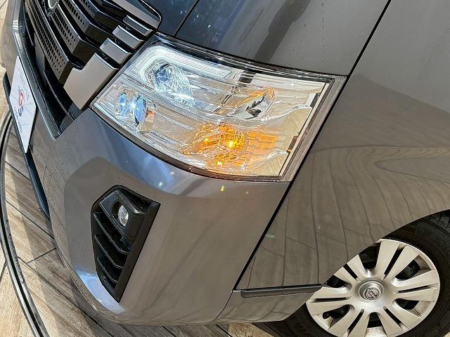 キャラバン グランドプレミアムＧＸ　純正ナビ　アラウンドビューモニター　デジタルインナーミラー　片側電動スライドドア　後席ヒーター／クーラー　ＥＴＣ　フルセグテレビ　ＳＤナビ　ＤＶＤ視聴可　パワステ　バックカメラ　ＥＳＣ　盗難防止装置（61枚目）