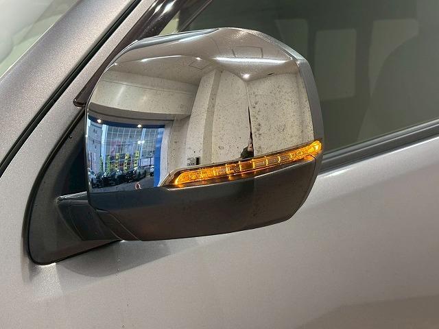 キャラバン グランドプレミアムＧＸ　純正ナビ　アラウンドビューモニター　デジタルインナーミラー　片側電動スライドドア　後席ヒーター／クーラー　ＥＴＣ　フルセグテレビ　ＳＤナビ　ＤＶＤ視聴可　パワステ　バックカメラ　ＥＳＣ　盗難防止装置（62枚目）