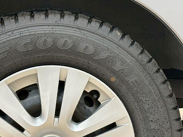 キャラバン グランドプレミアムＧＸ　純正ナビ　アラウンドビューモニター　デジタルインナーミラー　片側電動スライドドア　後席ヒーター／クーラー　ＥＴＣ　フルセグテレビ　ＳＤナビ　ＤＶＤ視聴可　パワステ　バックカメラ　ＥＳＣ　盗難防止装置（65枚目）