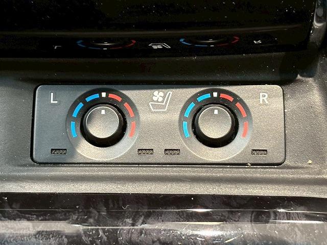 アルファードハイブリッド ＳＲ“Ｃ　パッケージ”　サンルーフ　後席モニター　デジタルミラー　サンルーフ　フリップダウンモニター　デジタルインナーミラー　電動リアゲート　シートメモリー　パワーシート　純正ナビ　レーダークルーズコントロールシートクーラー（29枚目）