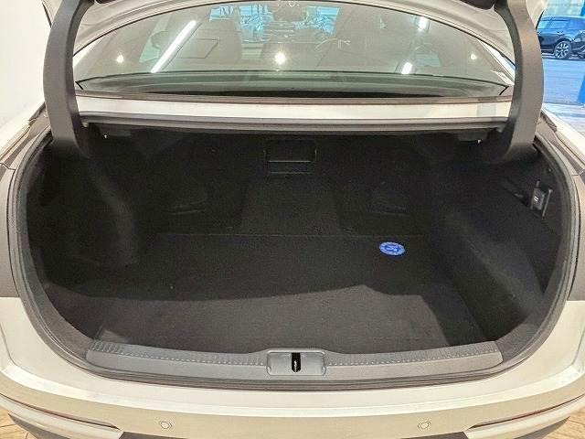 クラウンクロスオーバー G “Advanced・Leather Package” 純正ナビ パノラミックビューモニター デジタルインナーミラー ヘッドアップディスプレイ ブラインドスポットモニター シートメモリー パワーシート シートヒーター シートクーラー レーダークルーズ(11枚目)