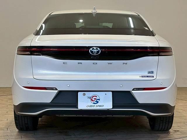 クラウンクロスオーバー G “Advanced・Leather Package” 純正ナビ パノラミックビューモニター デジタルインナーミラー ヘッドアップディスプレイ ブラインドスポットモニター シートメモリー パワーシート シートヒーター シートクーラー レーダークルーズ(13枚目)