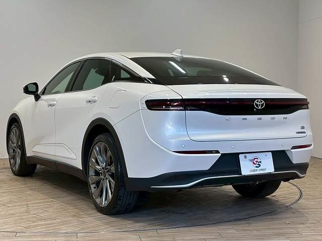 クラウンクロスオーバー G “Advanced・Leather Package” 純正ナビ パノラミックビューモニター デジタルインナーミラー ヘッドアップディスプレイ ブラインドスポットモニター シートメモリー パワーシート シートヒーター シートクーラー レーダークルーズ(17枚目)