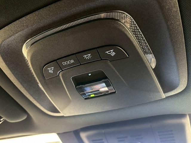 クラウンクロスオーバー G “Advanced・Leather Package” 純正ナビ パノラミックビューモニター デジタルインナーミラー ヘッドアップディスプレイ ブラインドスポットモニター シートメモリー パワーシート シートヒーター シートクーラー レーダークルーズ(28枚目)