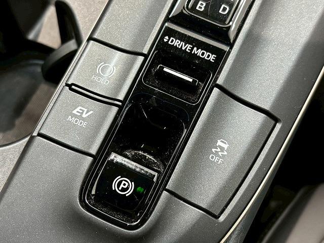 クラウンクロスオーバー G “Advanced・Leather Package” 純正ナビ パノラミックビューモニター デジタルインナーミラー ヘッドアップディスプレイ ブラインドスポットモニター シートメモリー パワーシート シートヒーター シートクーラー レーダークルーズ(37枚目)