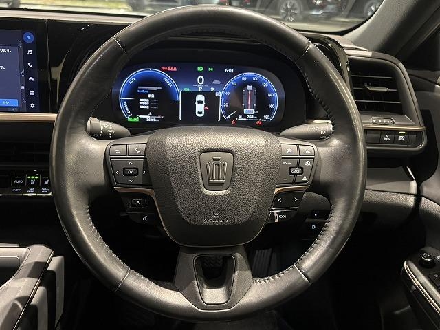 クラウンクロスオーバー G “Advanced・Leather Package” 純正ナビ パノラミックビューモニター デジタルインナーミラー ヘッドアップディスプレイ ブラインドスポットモニター シートメモリー パワーシート シートヒーター シートクーラー レーダークルーズ(45枚目)